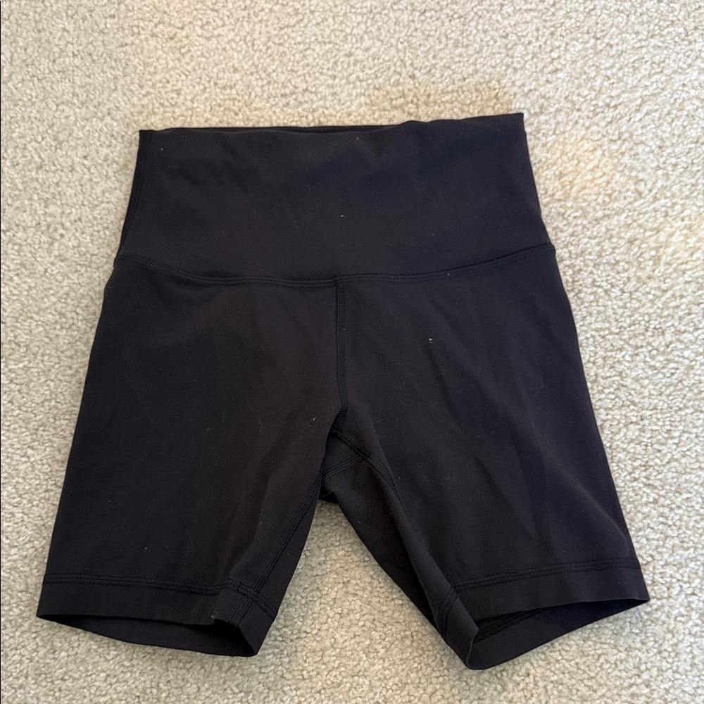 Black Women's Lululemon Wunder Train Biker Shorts